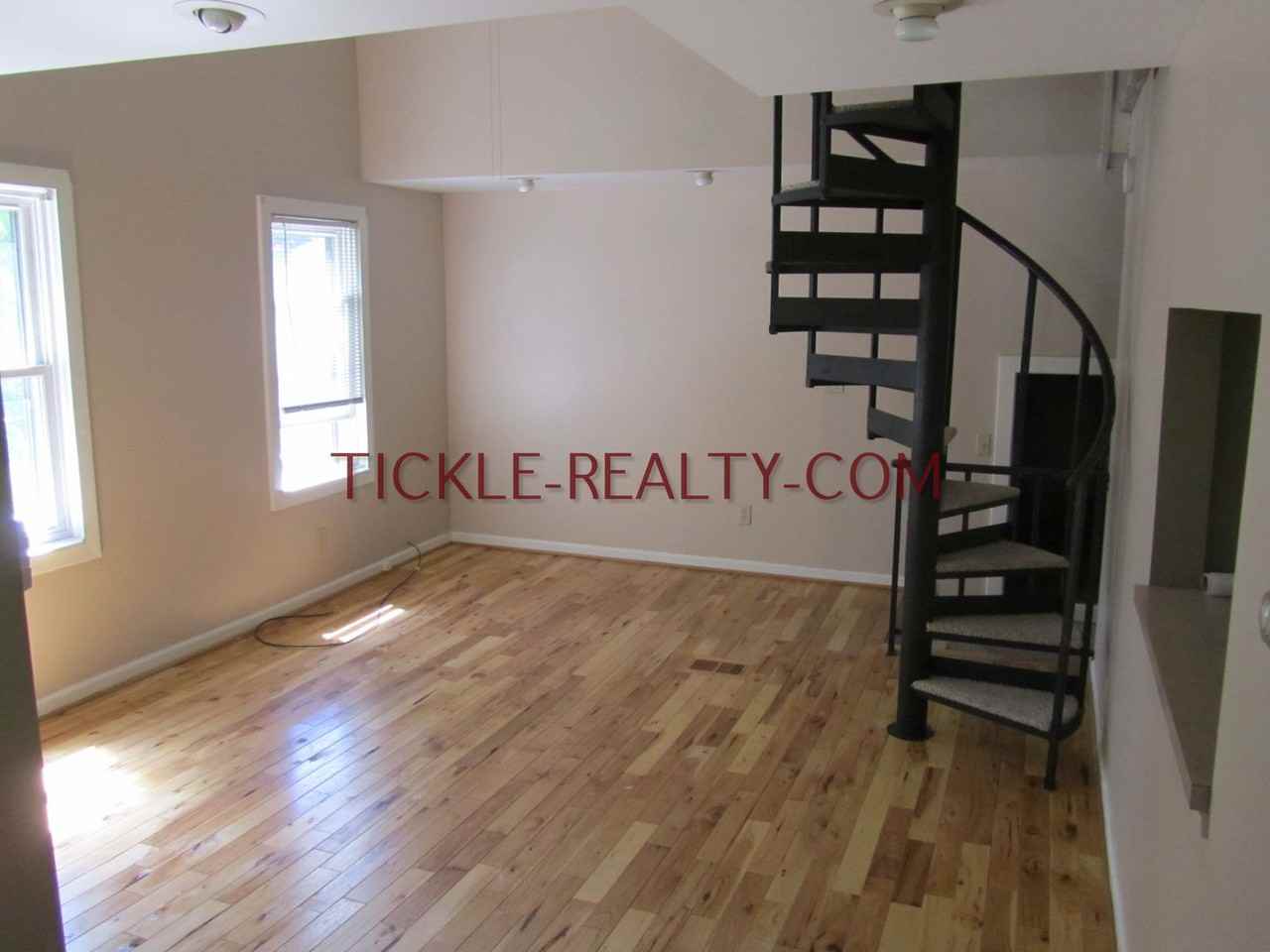 839 Meigs St - Photo 7 of 16