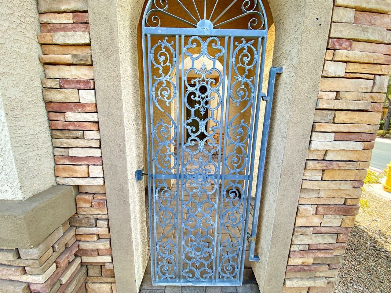 9057 Spinning Wheel Ave - Photo 3 of 47