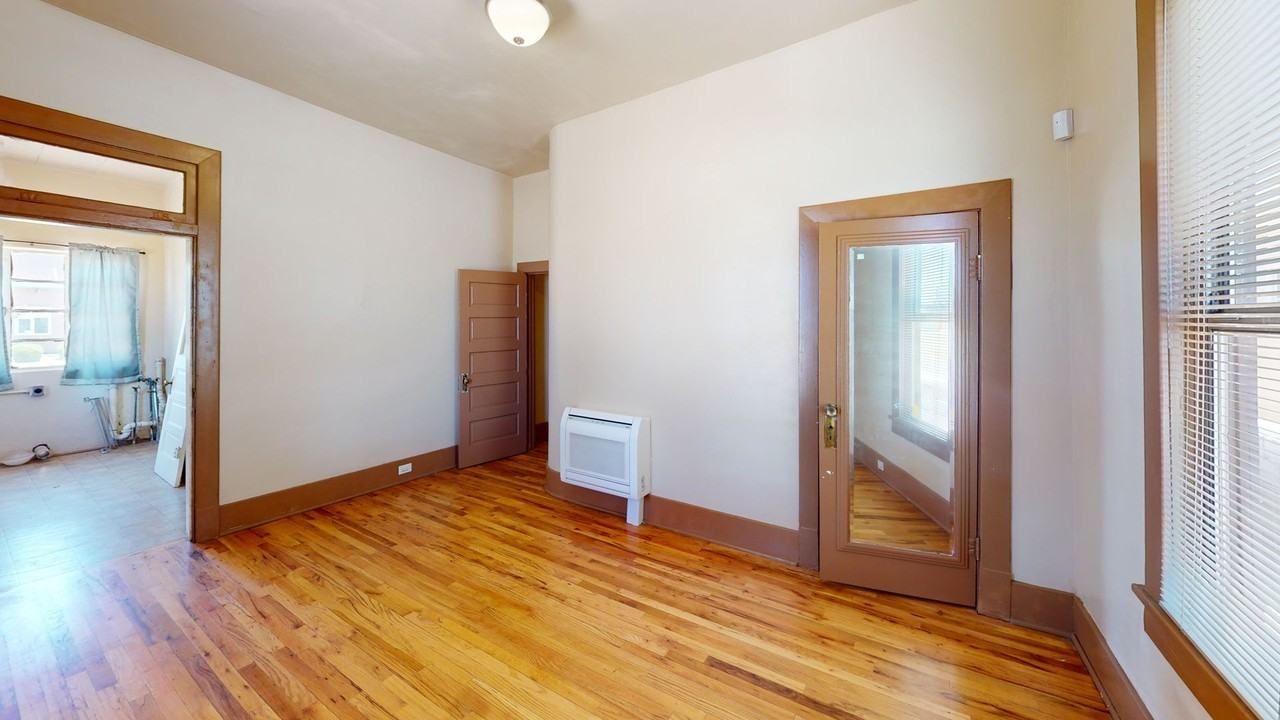 801 W Pine St - Photo 4 of 17