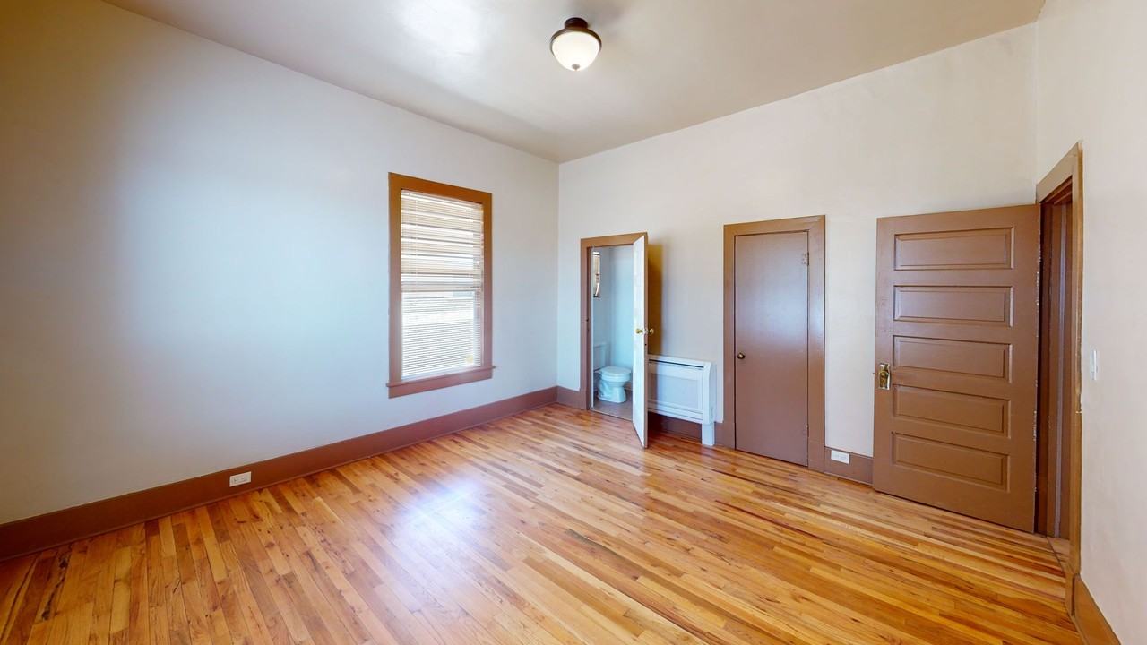 801 W Pine St - Photo 6 of 17