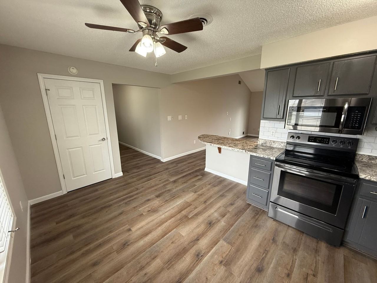 6328 Neighbor Dr - Photo 5 of 23