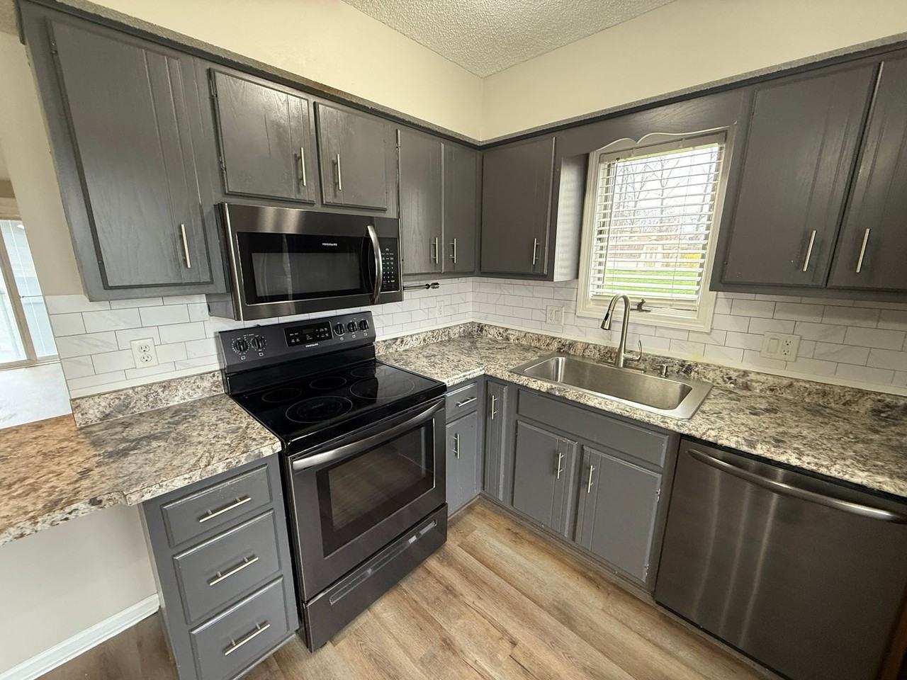 6328 Neighbor Dr - Photo 6 of 23