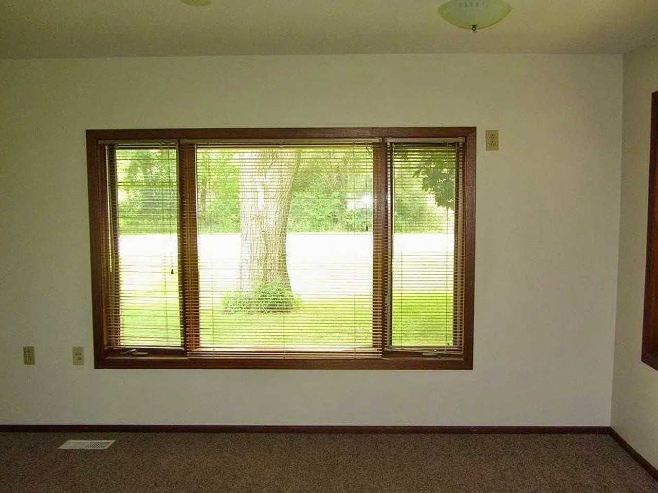 1310 Old Minnesota Ave - Photo 3 of 11