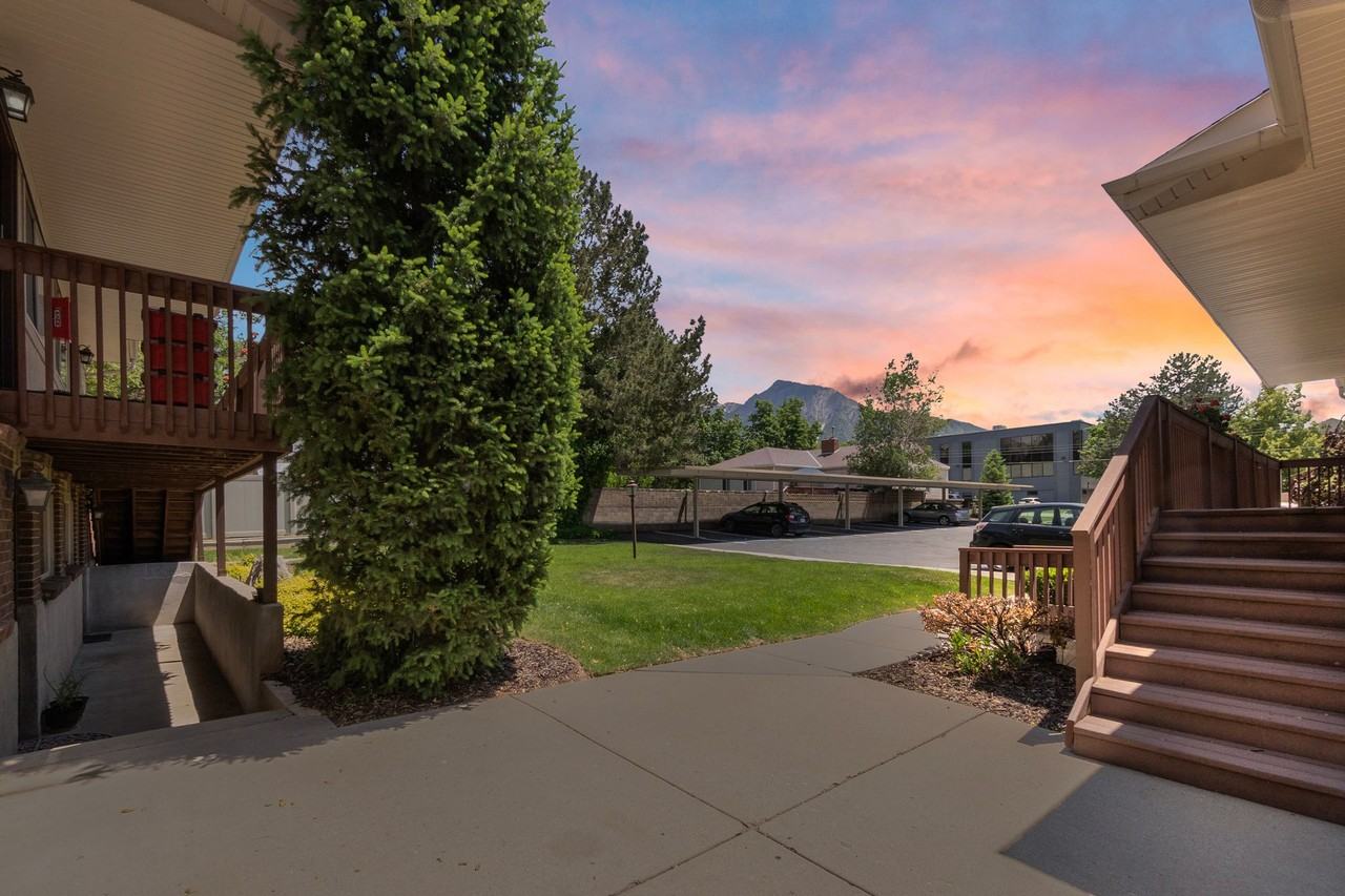 Cozy Millcreek Location! - Photo 7 of 9