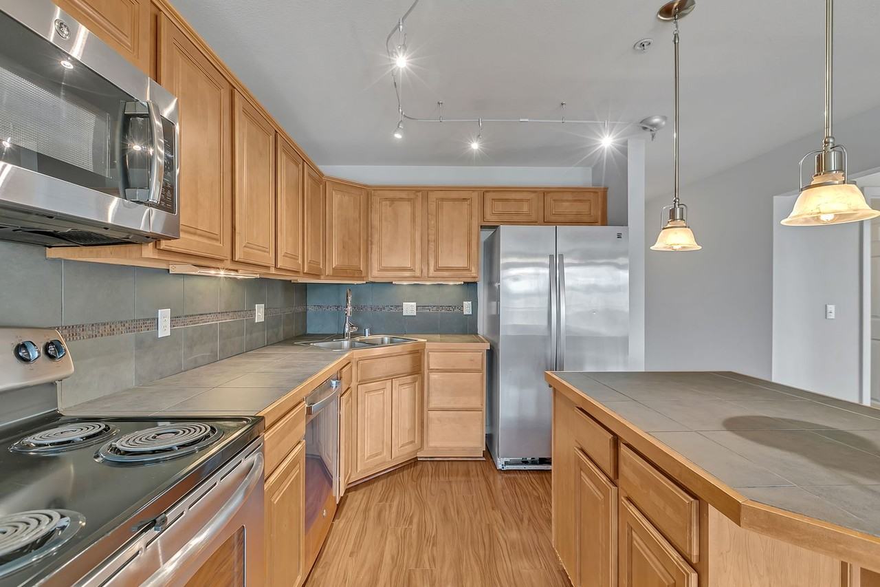 13405 97th Ave E #308 - Photo 6 of 24