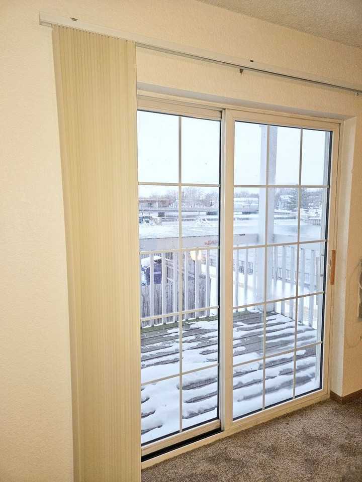 River Terrace Apartments - Photo 6 of 18