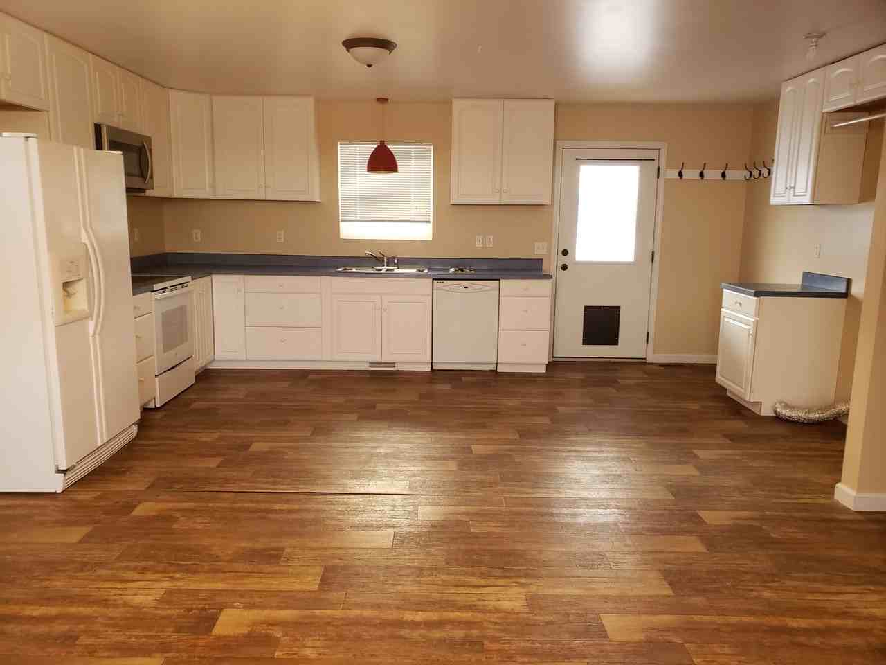 4574 Hill Rd - Photo 3 of 9