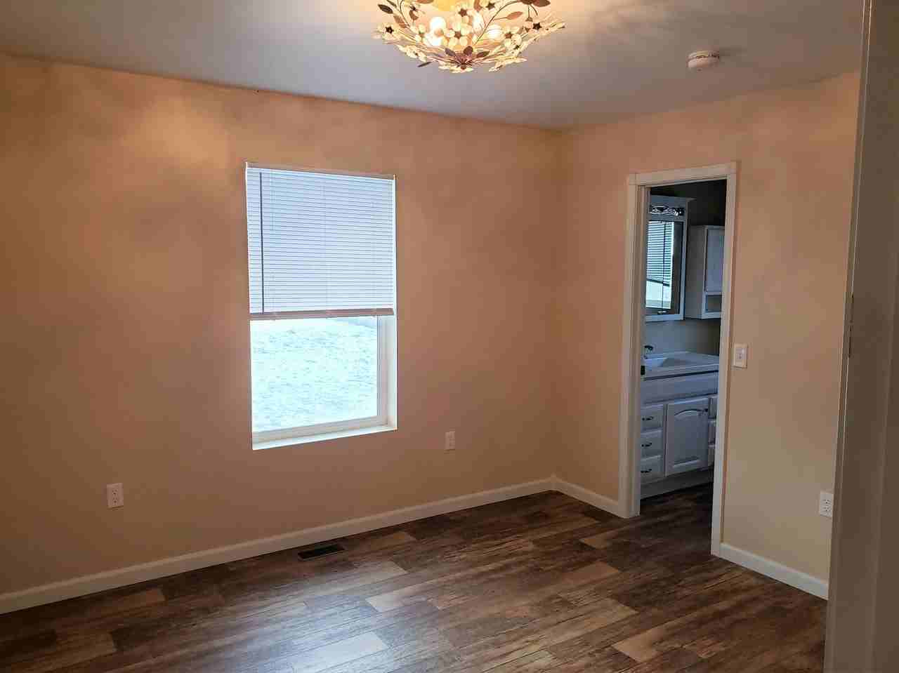 4574 Hill Rd - Photo 5 of 9