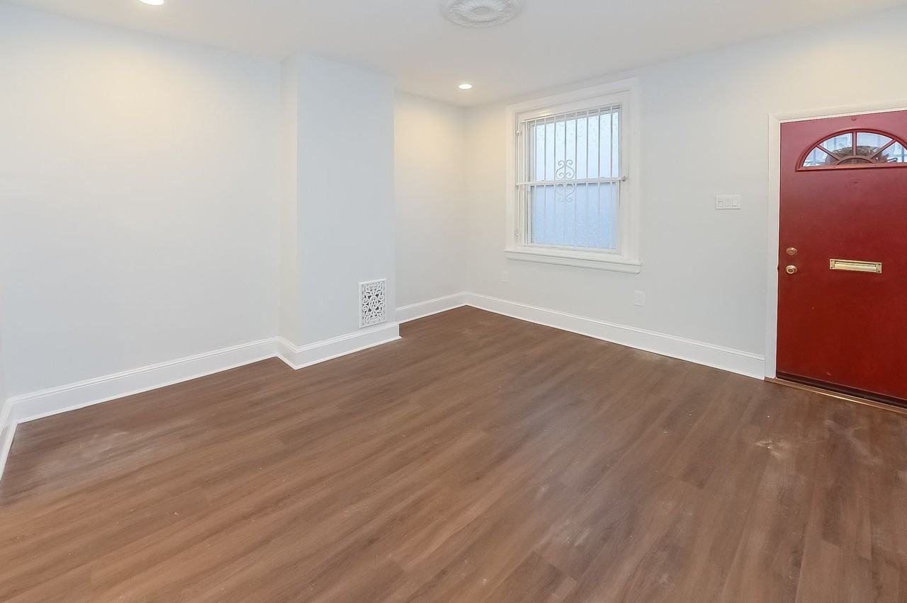 2021 Dennie St - Photo 2 of 10