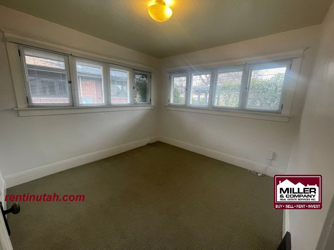 1560 E Garfield Ave - Photo 7 of 11