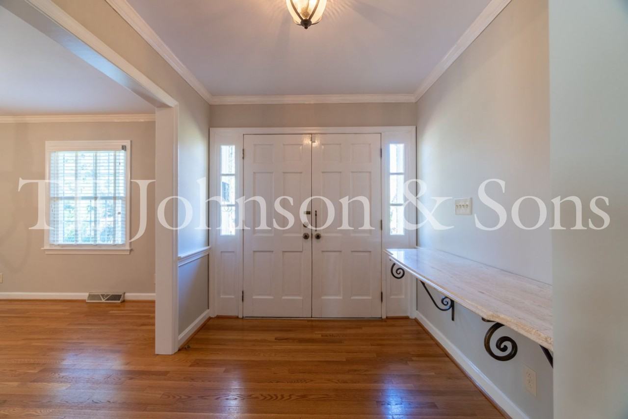 3520 Kirklees Rd - Photo 2 of 44