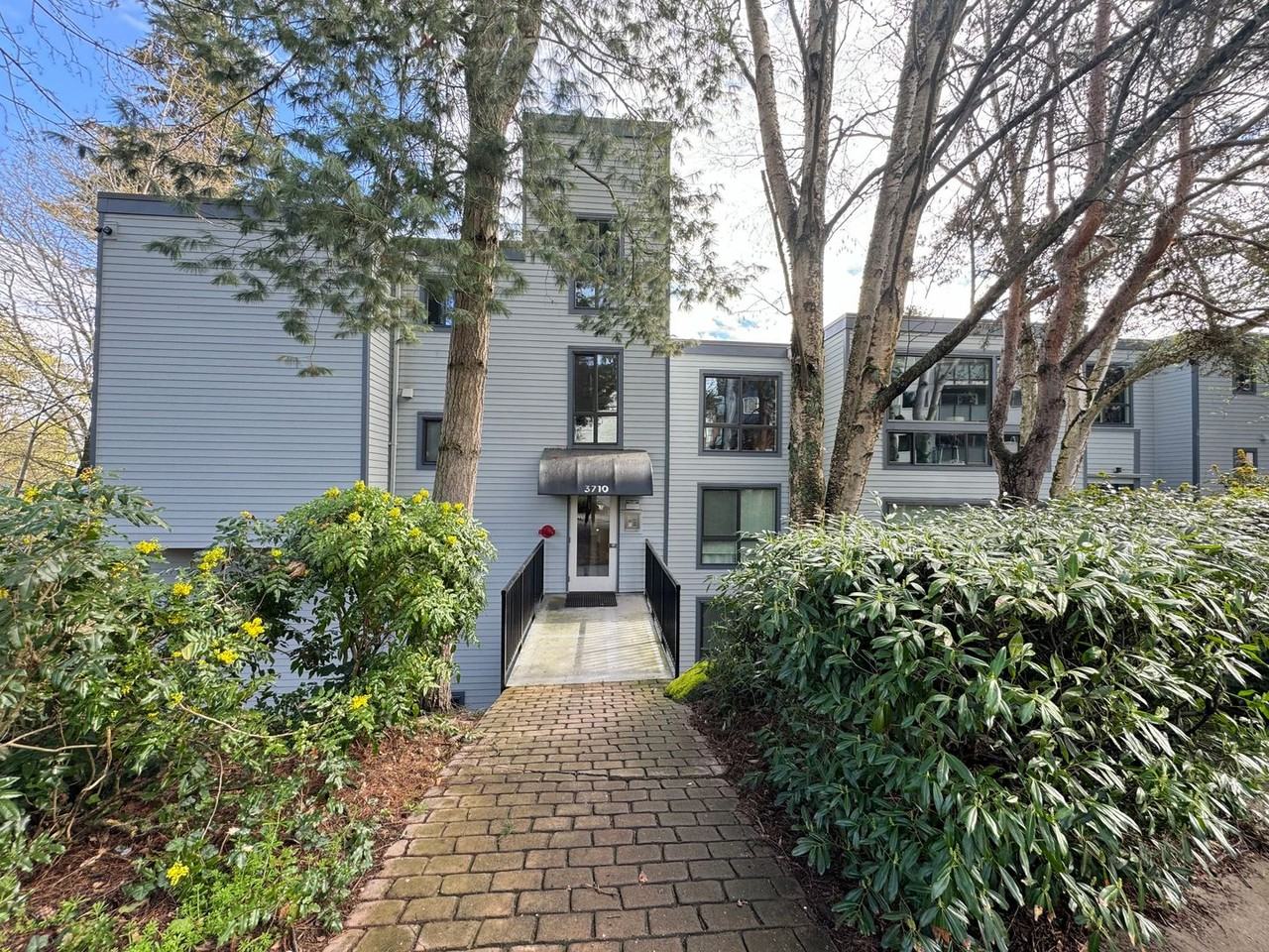 3710 26th Pl W #304