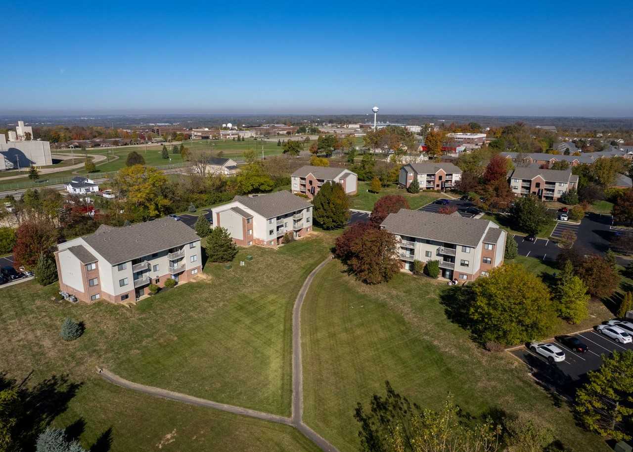 Windsor Place Apartments - Photo 6 of 23