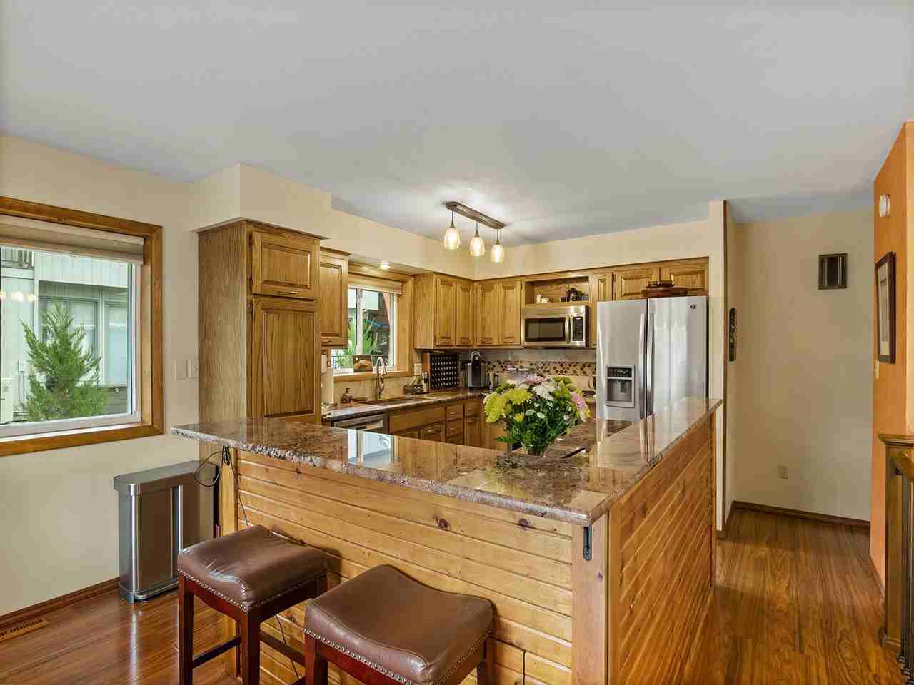 1407 Kenwood Ct - Photo 2 of 26