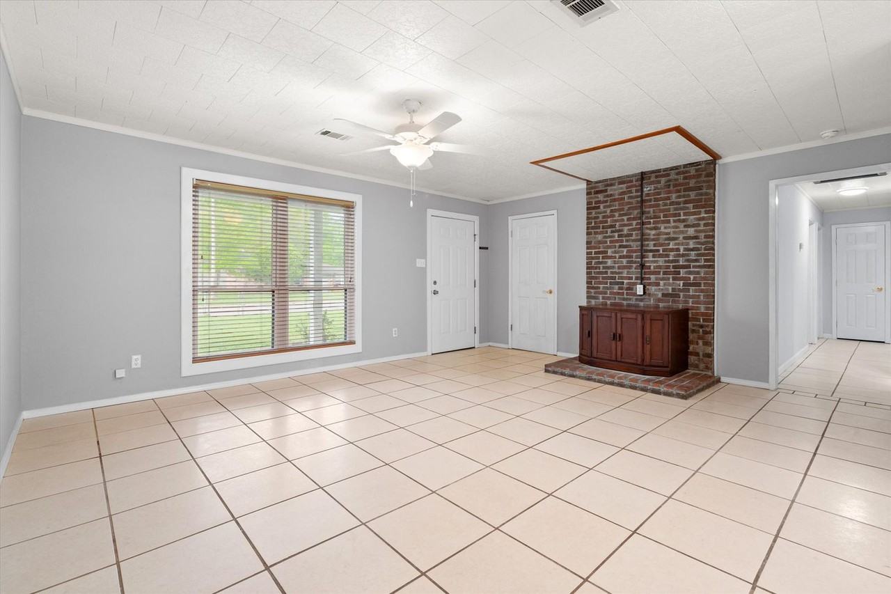 6 Morgan Cir - Photo 2 of 20