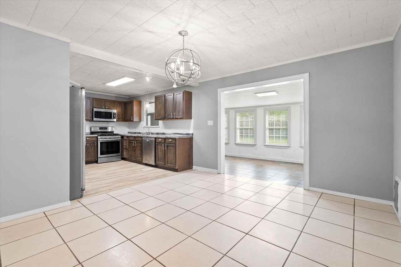 6 Morgan Cir - Photo 7 of 20