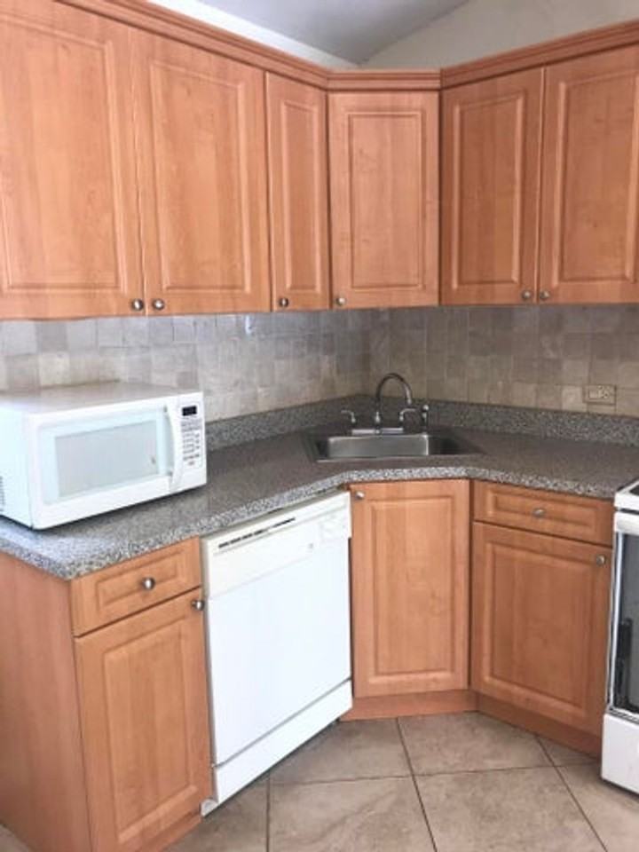 845 Nw 98th Ave - Photo 2 of 16