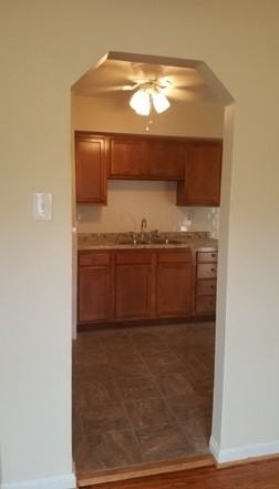 1 Banbury Ct - Photo 4 of 8