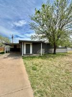 featured image of 2401 Field St