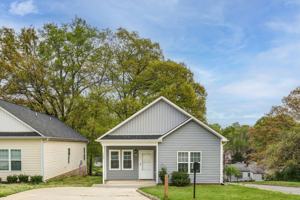 featured image of 900 Putnam St