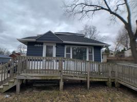 featured image of 1822 Stillwater Ave E