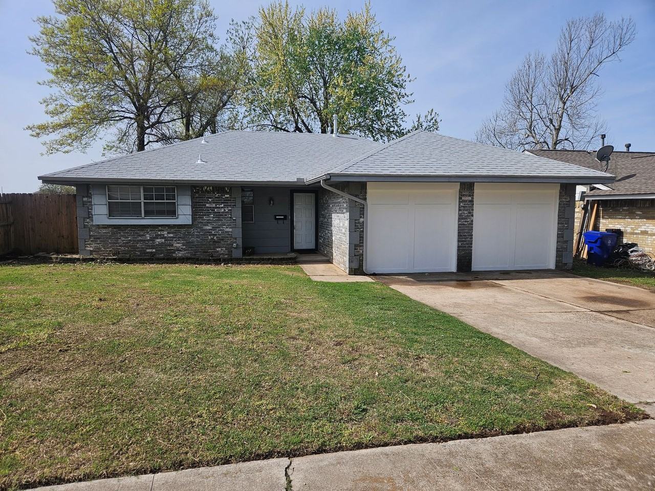 1428 Princeton Cir - Photo 2 of 22
