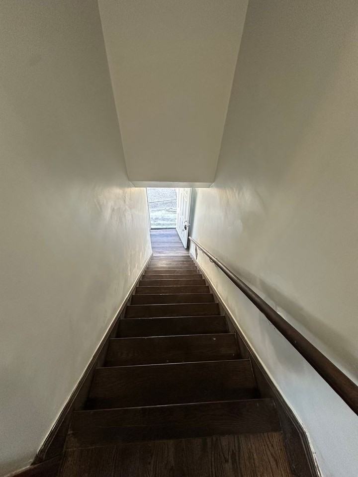 3739 Saint Lawrence Ave - Photo 2 of 13