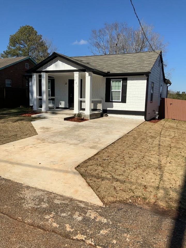 221 2nd St - Photo 2 of 47