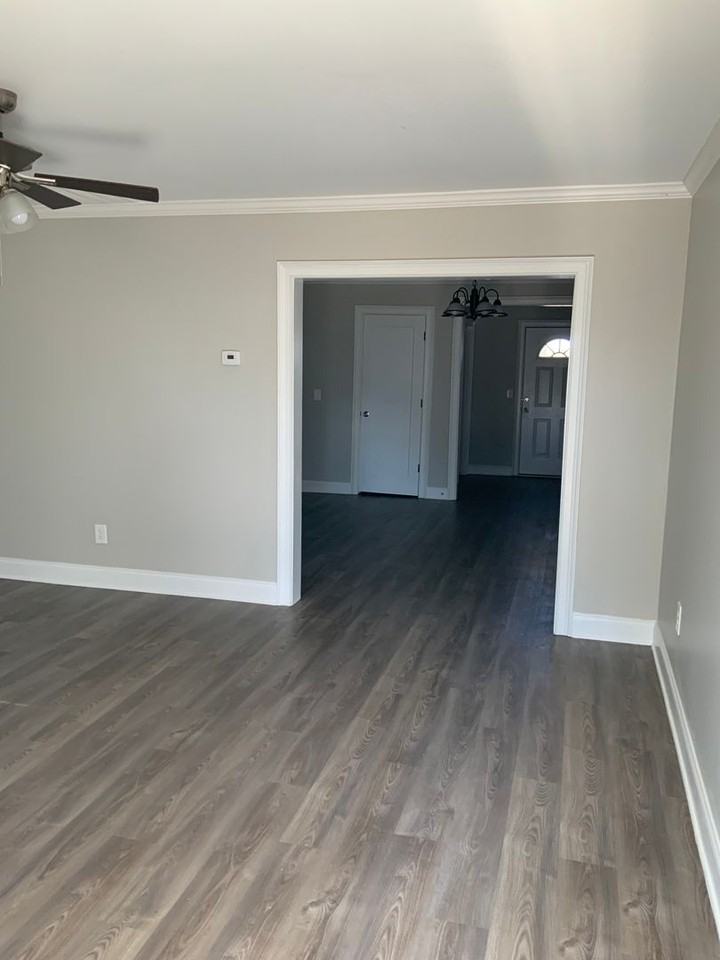 221 2nd St - Photo 4 of 47