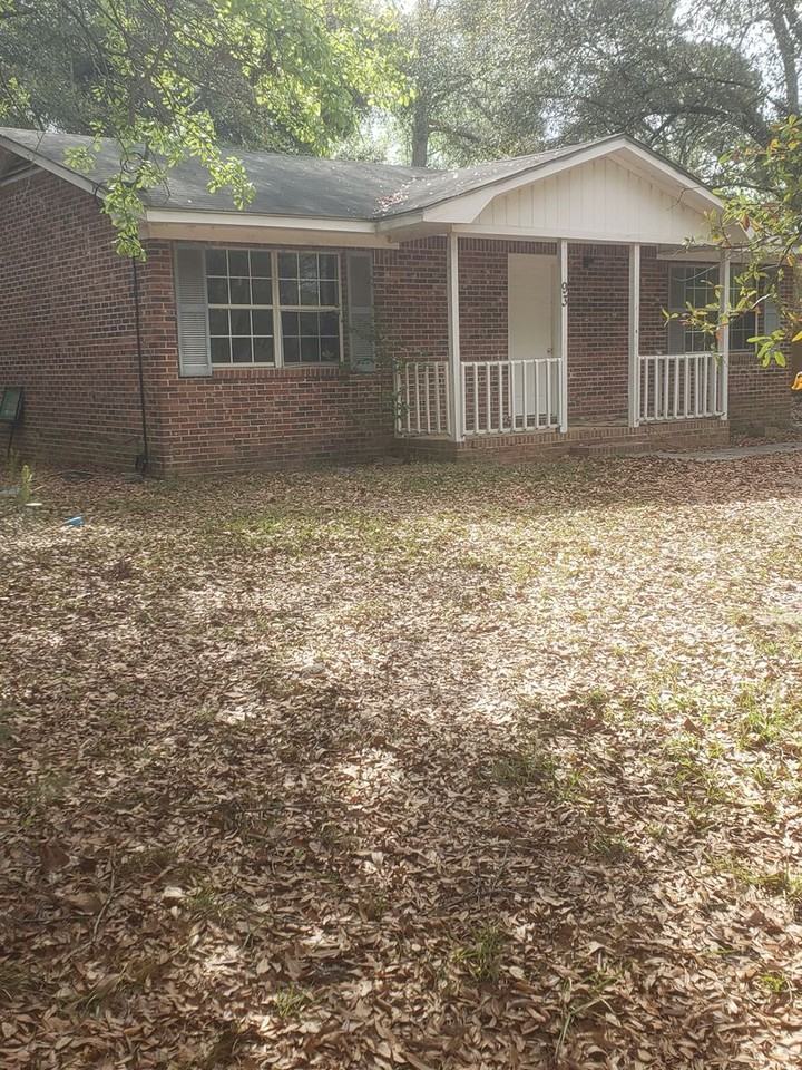 93 Dustin Ct - Photo 2 of 11