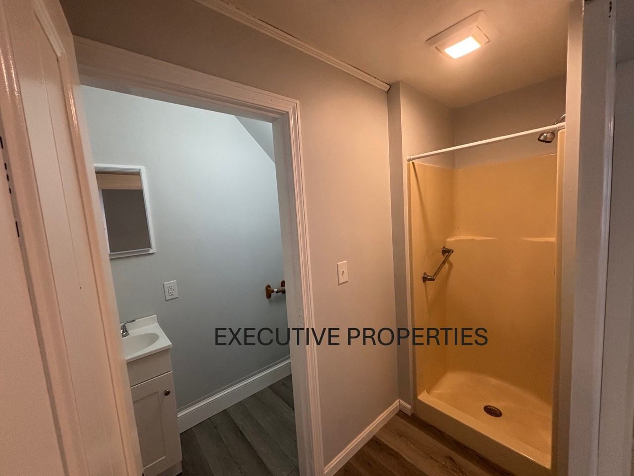 205 - 207 North Main Street - Photo 2 of 7