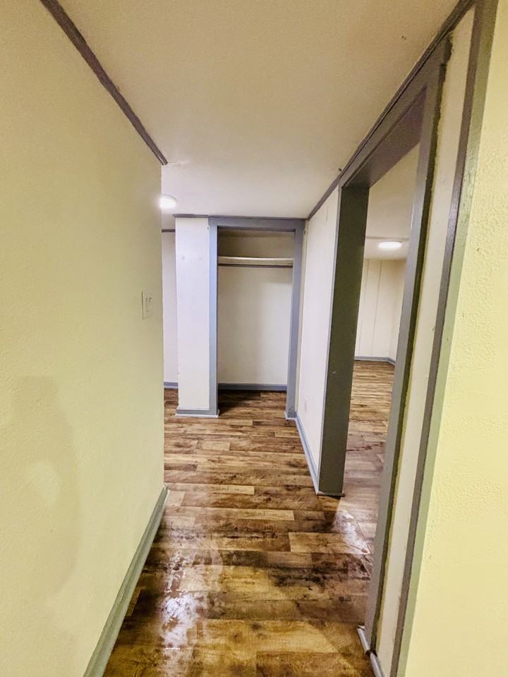 22 E State St - Photo 3 of 10