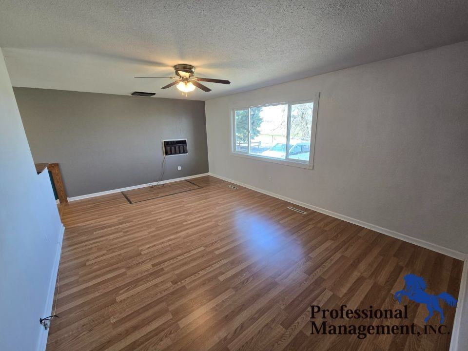 847 Krumheuer Dr - Photo 2 of 11