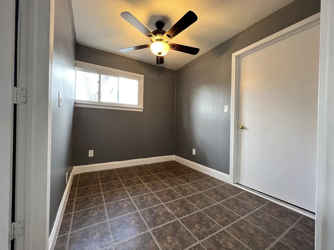 28689 Independence St - Photo 4 of 11