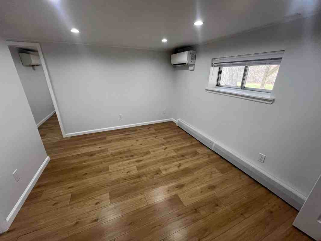 25 Spruce St - Photo 2 of 24