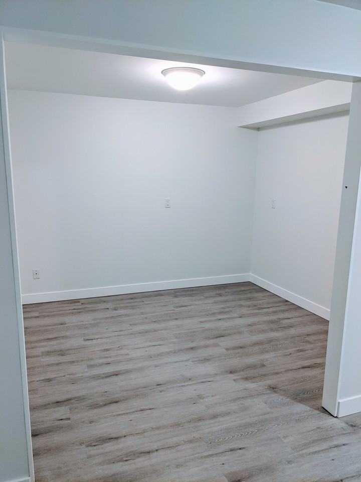 139 East 62nd Avenue - Photo 2 of 6