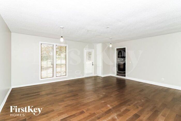 25 Manning Mill Way - Photo 3 of 15