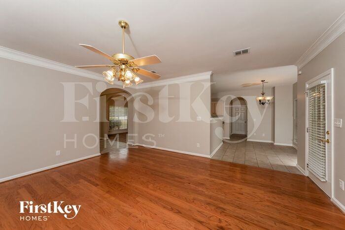 233 Dawns Way - Photo 3 of 14