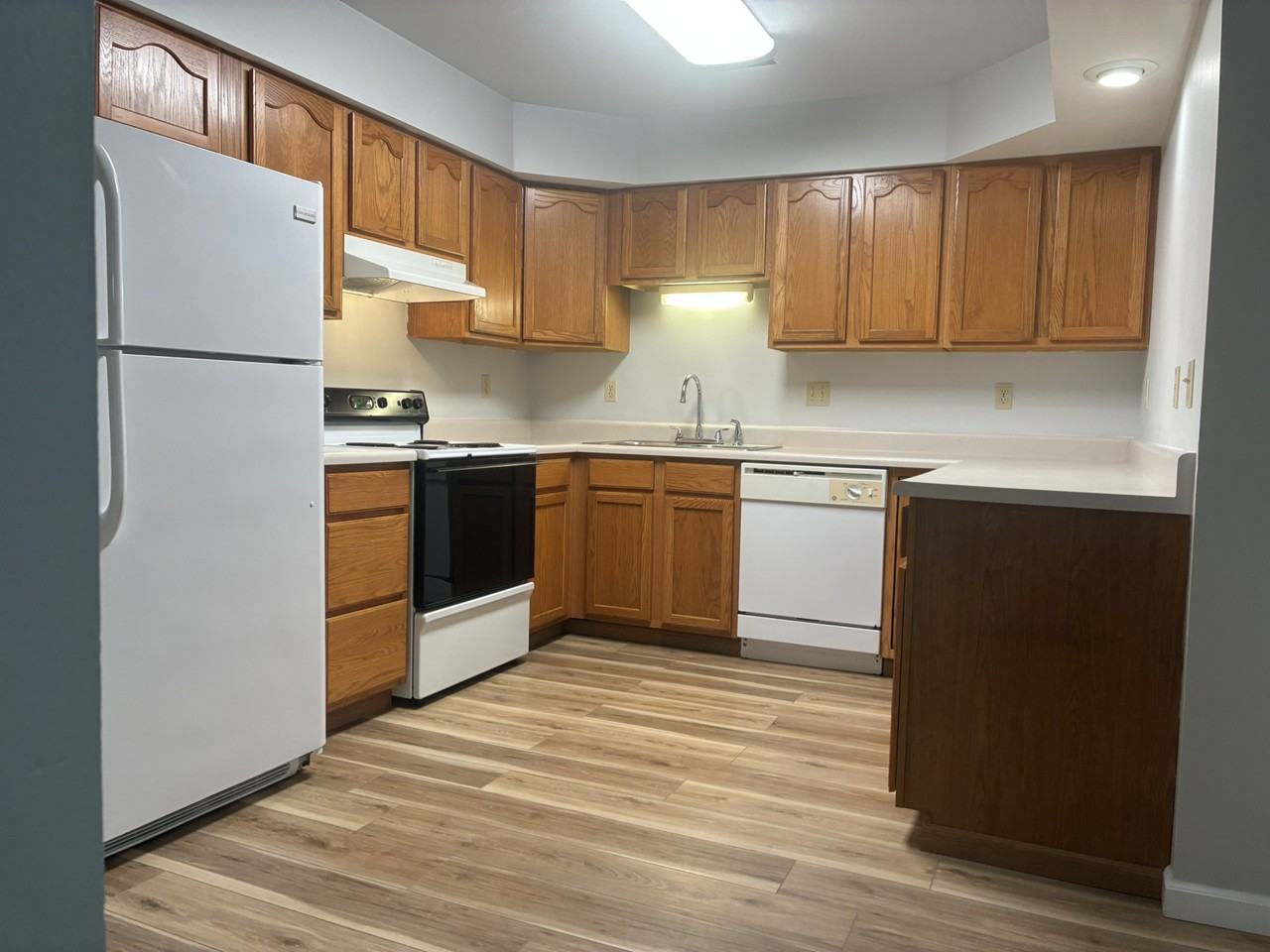 104 Brook Dr #104 - Photo 5 of 8