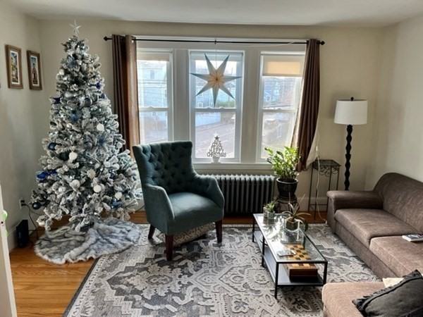 138 Thacher St #2 - Photo 3 of 10