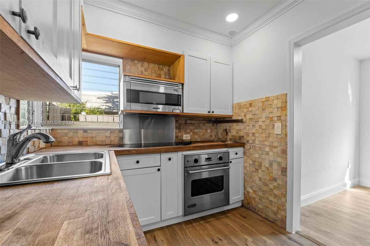 738 Fernwood Road #NA - Photo 2 of 12