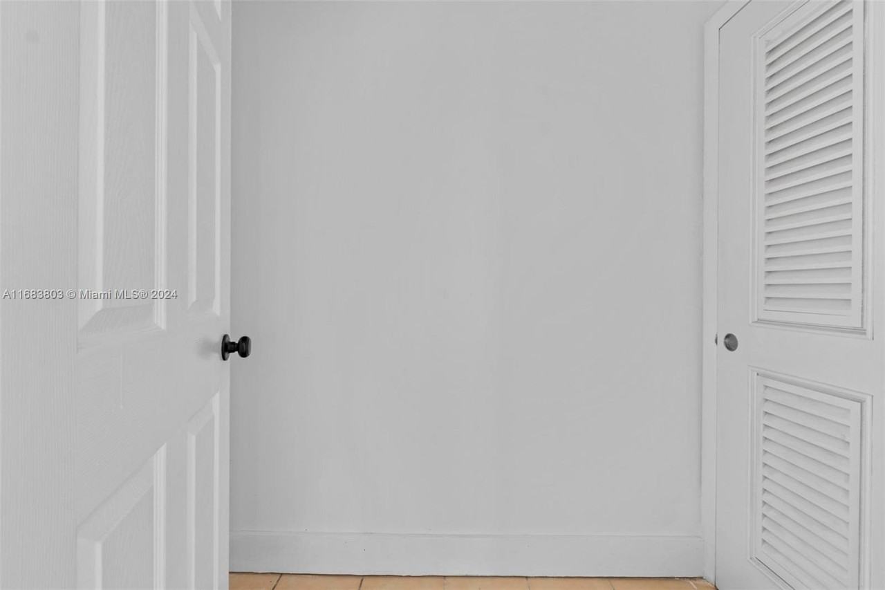 738 Fernwood Road #NA - Photo 6 of 12