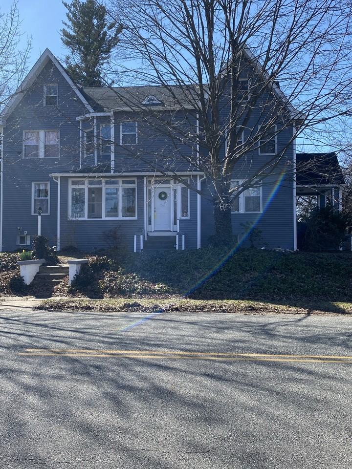 360 Elm Ave #B - Photo 2 of 23