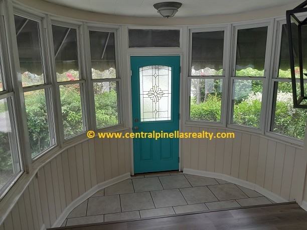 446 37th Ave Ne #NA - Photo 2 of 23