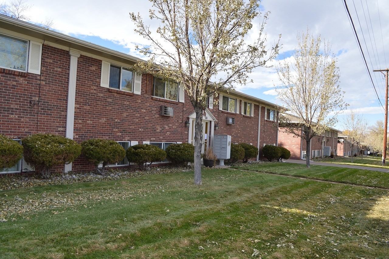 5351 Delaware - Photo 2 of 22