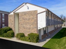 featured image of 1147 E Elm St