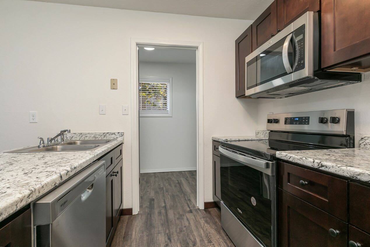 Trails End Apartments - Photo 3 of 17