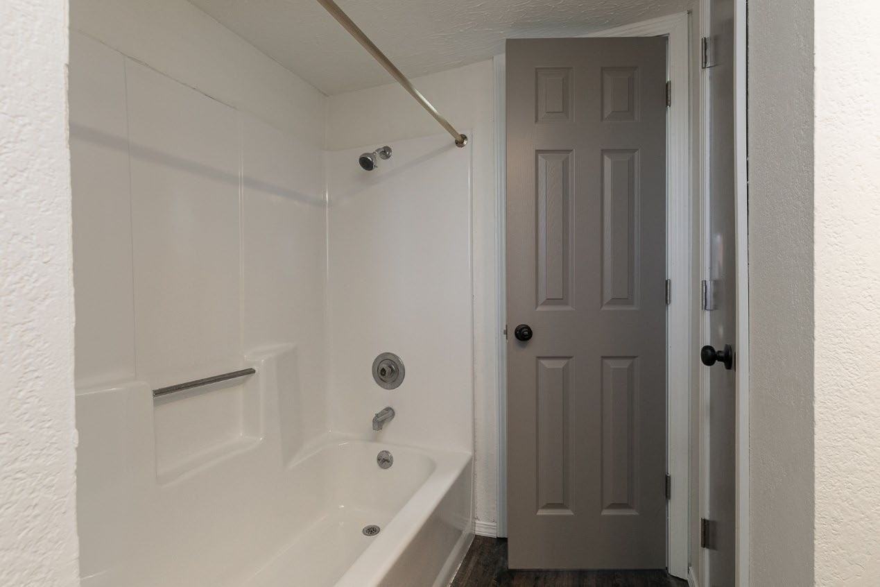 Trails End Apartments - Photo 6 of 17