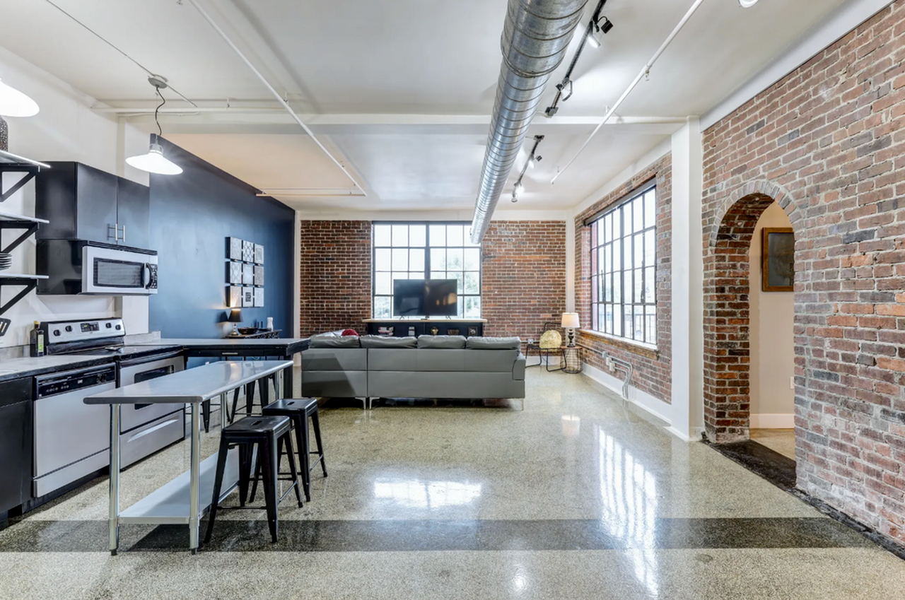 Wilhoit Plaza Lofts - Photo 4 of 41