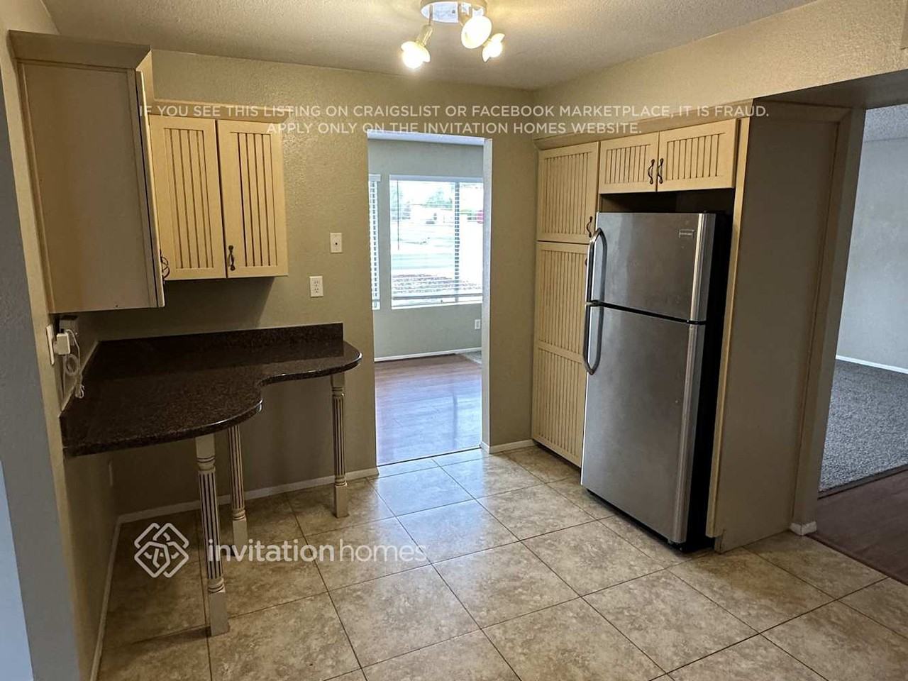 2301 W Waltann Ln - Photo 6 of 13